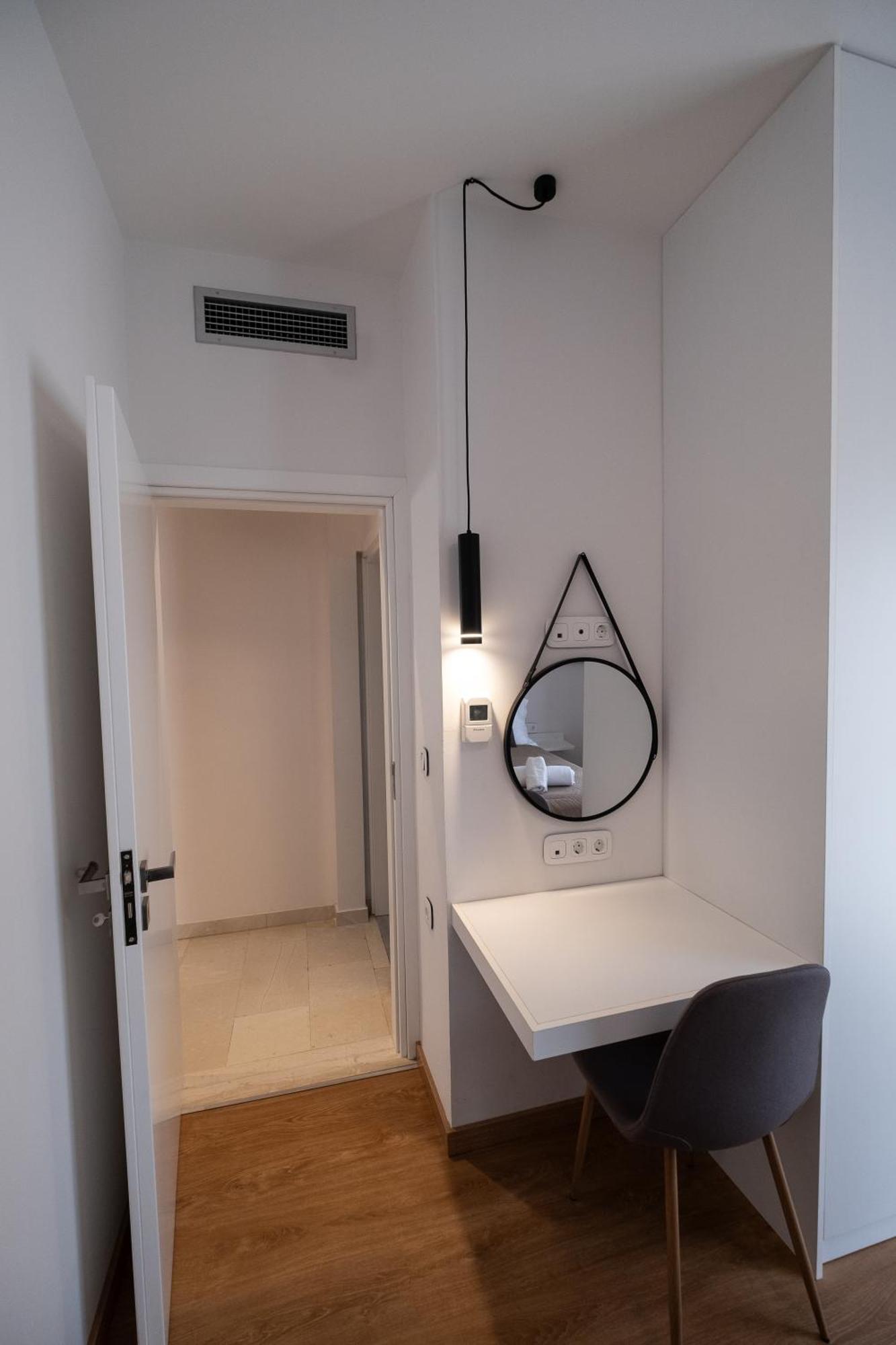 Savvina'S Residence Rhodes City Bagian luar foto